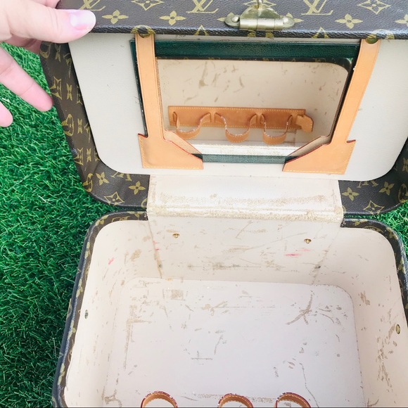 Louis Vuitton Vintage Train/Cosmetic Case/Luggage - Picture 6 of 11